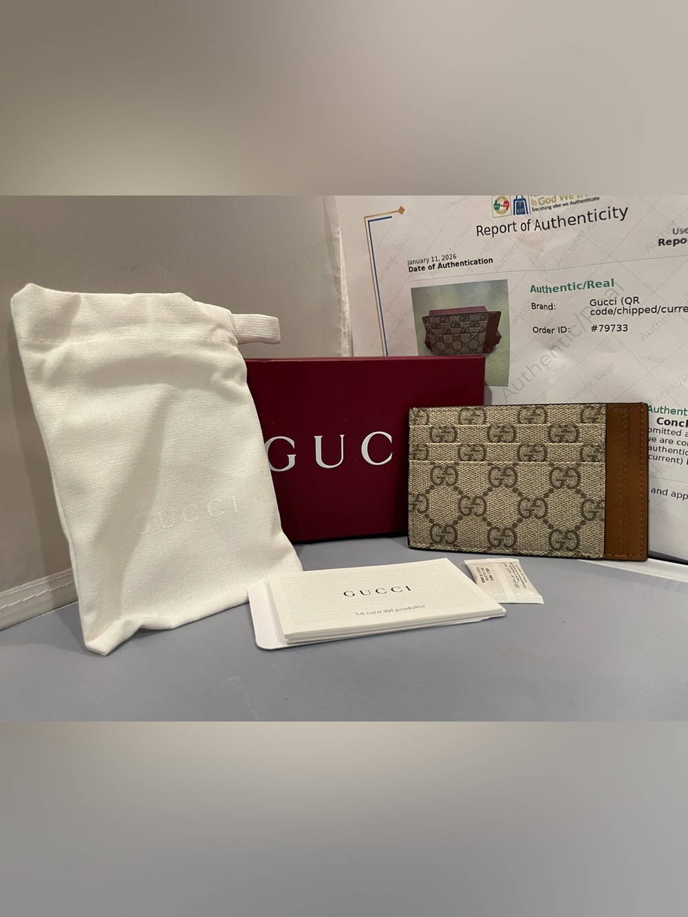 NIB Auth Gucci Beige Brown Logo Emblem Leather Card Case Full Inclusion Ret $395